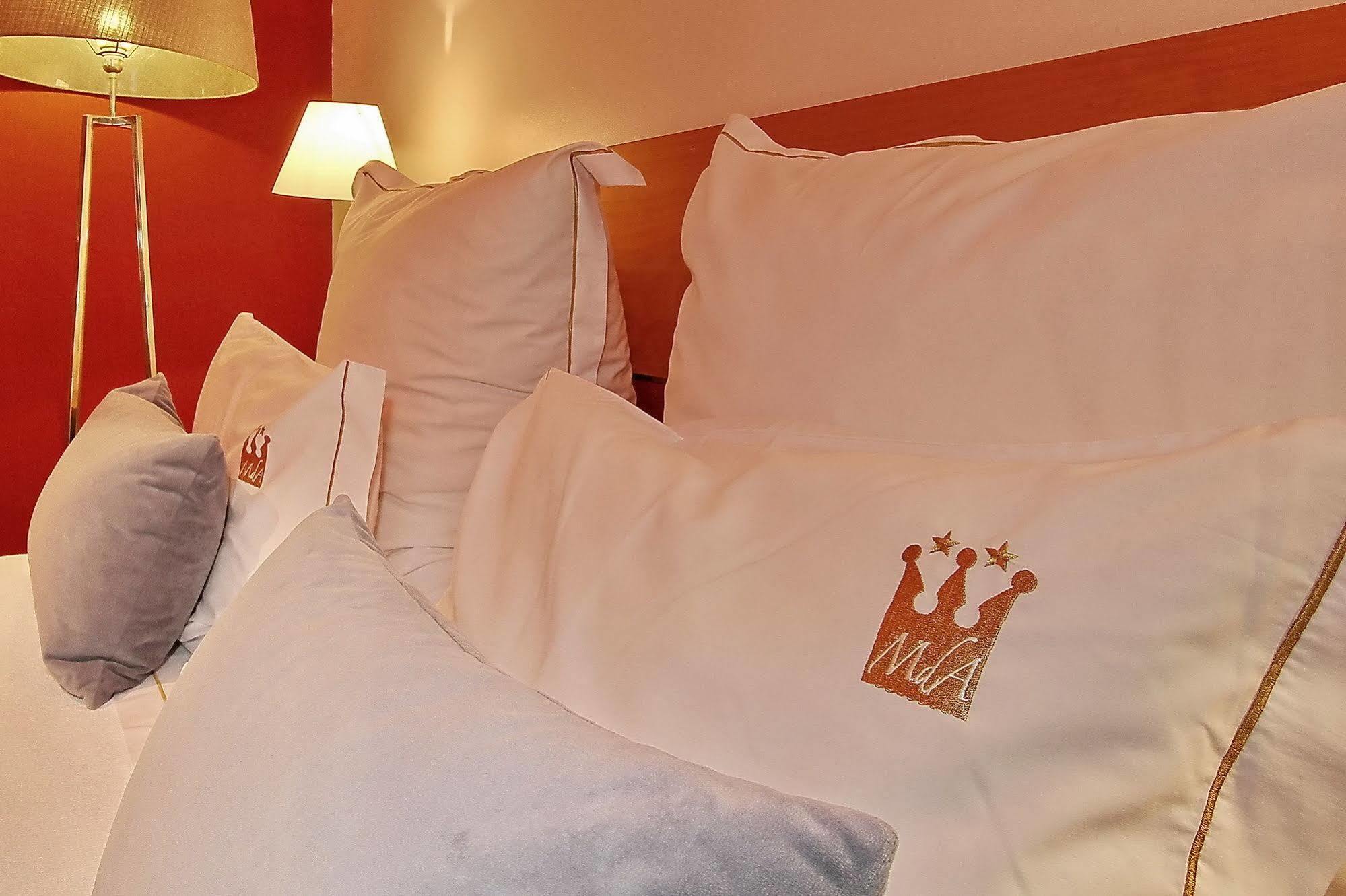 Hotel Mestre De Avis Guimaraes Bagian luar foto